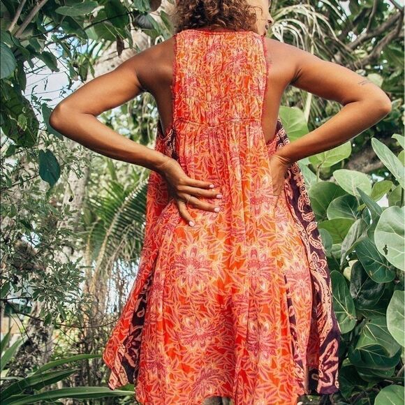 FREE PEOPLE FEEL THE HEAT PRINTED TUNIC - Picture 2 of 7